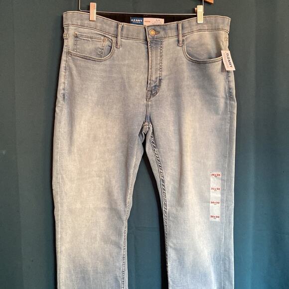 Old Navy Slim Fit 360 Degree Stretch Light Blue Jeans - Picture 11 of 15